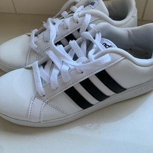 Adidas Sneakers - Size 5